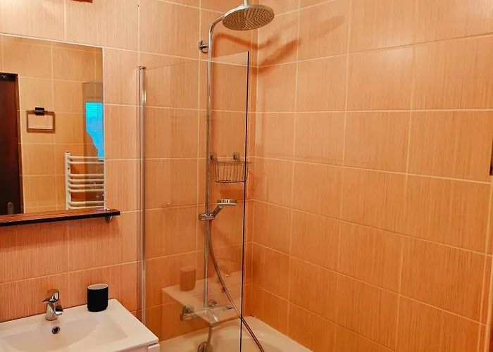 Wola Park Apartament - Klimatyzacja, Metro Ulrychow, Garaz-gratis *